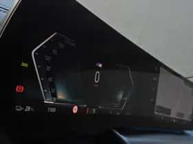 BMW iX2 (2025) thumbnail 16