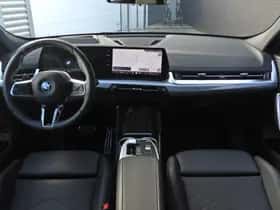 BMW iX2 (2025) thumbnail 3