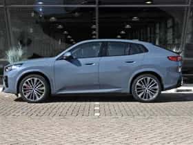 BMW iX2 (2025) thumbnail 5