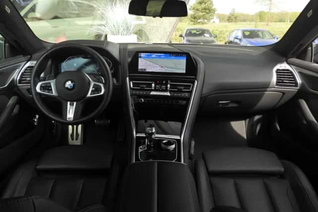 BMW 8-Serie (2022) thumbnail 3