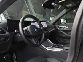 BMW i4 (2024) thumbnail 12