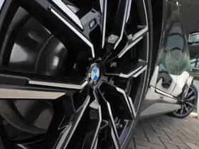 BMW i4 (2024) thumbnail 28