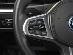 BMW i4 (2024) thumbnail 38