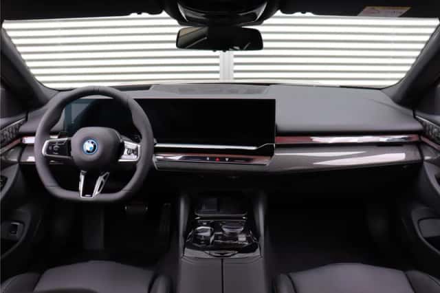 BMW 5-Serie (2026) thumbnail 3