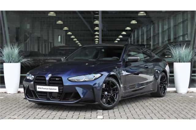 BMW M4 (2021) thumbnail 1