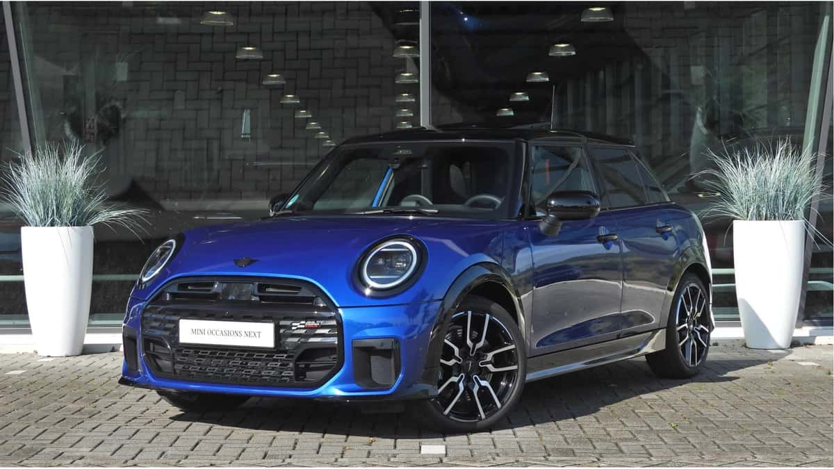 MINI Hatchback (2024) — foto 1