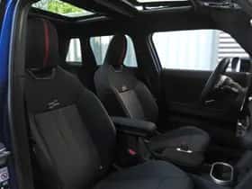 MINI Hatchback (2024) thumbnail 29