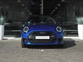 MINI Hatchback (2024) thumbnail 7