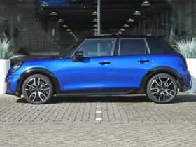 MINI Hatchback (2024) thumbnail 10