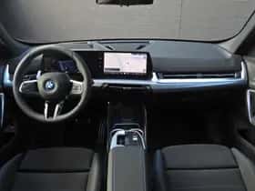 BMW iX1 (2026) thumbnail 3