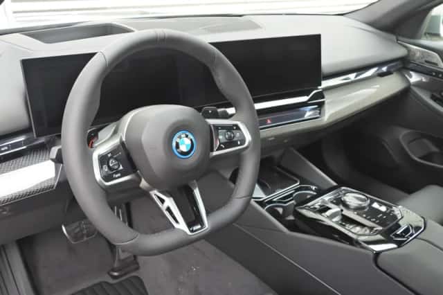 BMW 5-Serie (2026) thumbnail 4