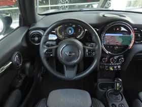 MINI Electric (2021) thumbnail 2