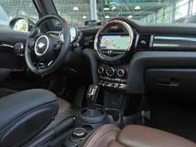 MINI Hatchback (2019) thumbnail 32