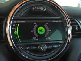 MINI Hatchback (2019) thumbnail 49