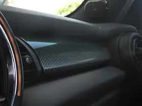 MINI Hatchback (2019) thumbnail 51