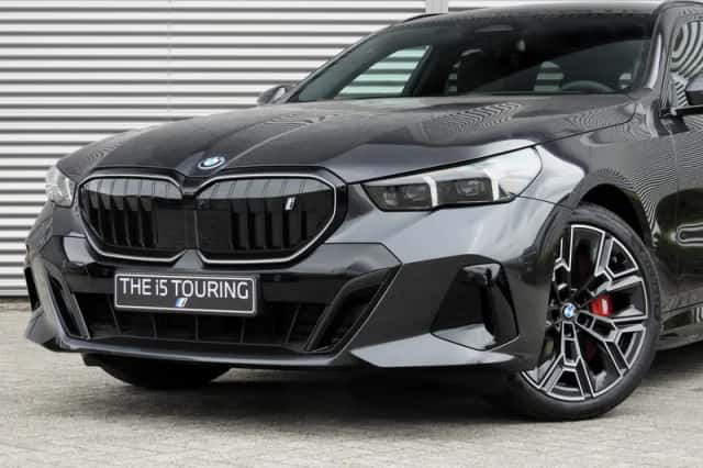 BMW i5 (2026) thumbnail 6