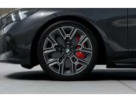 BMW i5 (2026) thumbnail 6
