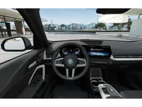 BMW iX1 (2026) thumbnail 7