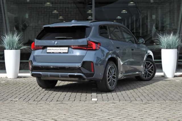 BMW X1 (2023) thumbnail 4