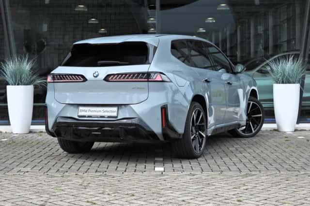 BMW iX3 (2026) thumbnail 4