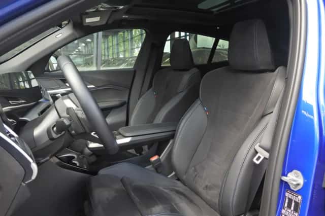 BMW iX2 (2025) thumbnail 4