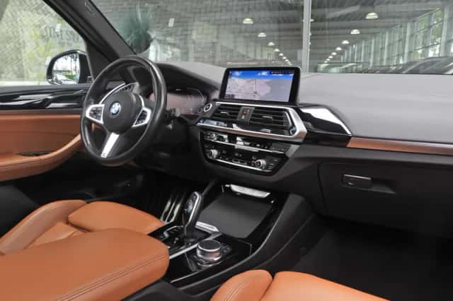 BMW X3 (2021) thumbnail 3