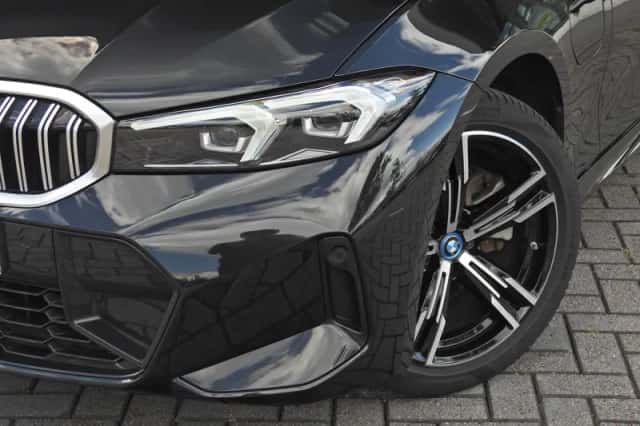 BMW 3-Serie (2024) thumbnail 6