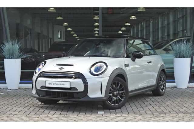 MINI Electric (2022) thumbnail 1