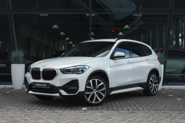 BMW X1 (2022) thumbnail 1