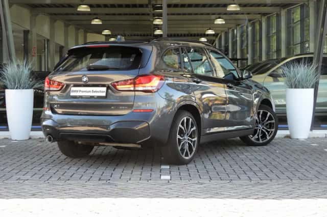 BMW X1 (2022) thumbnail 4