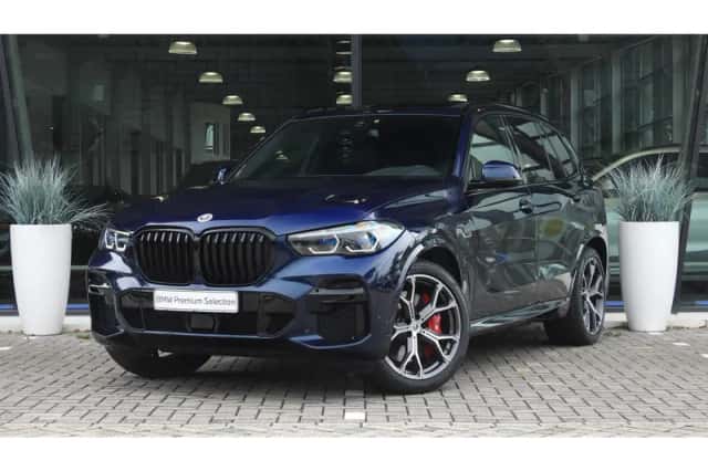 BMW X5 (2023) thumbnail 1