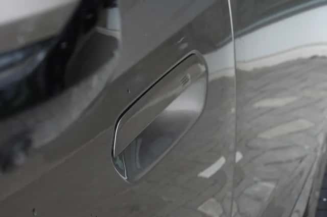 BMW iX1 (2025) thumbnail 5