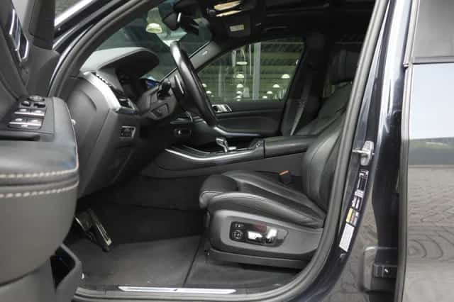 BMW X5 (2022) thumbnail 3