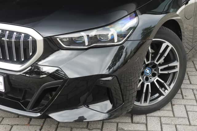 BMW 5-Serie (2024) thumbnail 4