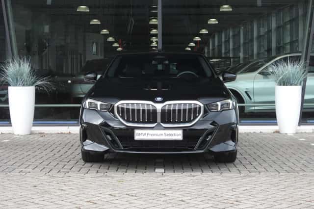 BMW 5-Serie (2024) thumbnail 6