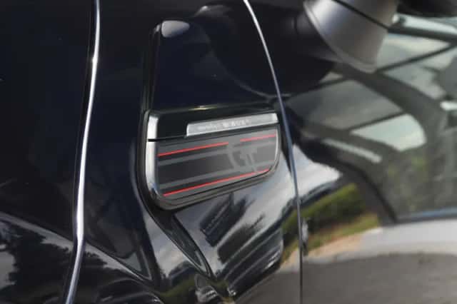 MINI Hatchback (2022) thumbnail 4