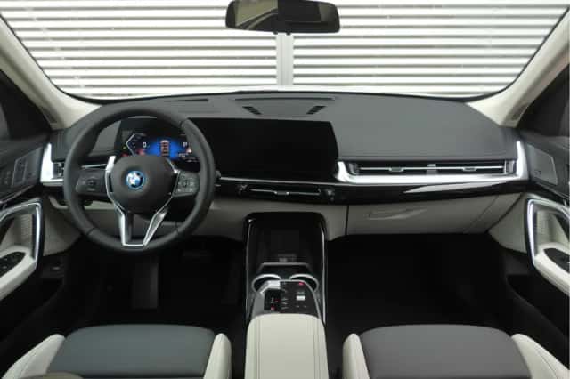 BMW X1 (2026) thumbnail 3