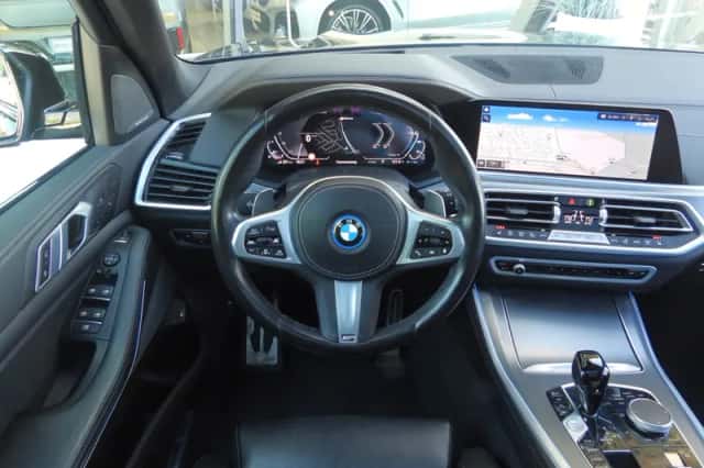 BMW X5 (2023) thumbnail 2