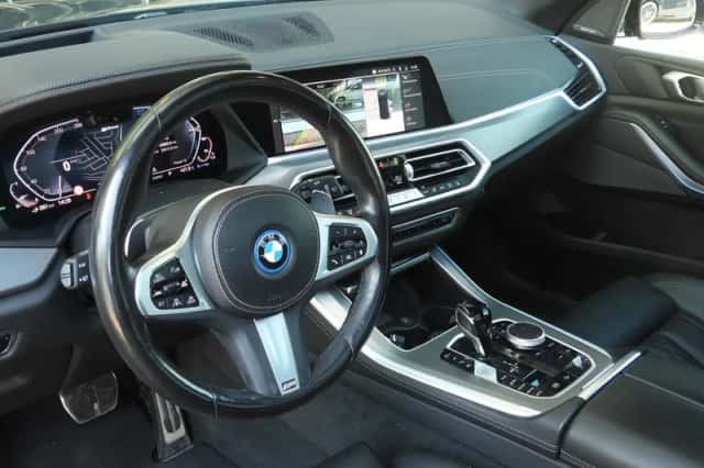 BMW X5 (2023) thumbnail 3