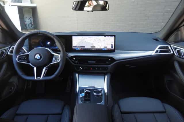 BMW i4 (2026) thumbnail 3