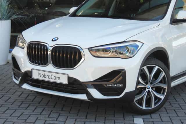 BMW X1 (2022) thumbnail 6
