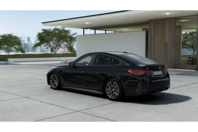 BMW i4 (2026) thumbnail 2