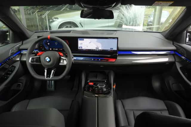 BMW M5 (2026) thumbnail 3