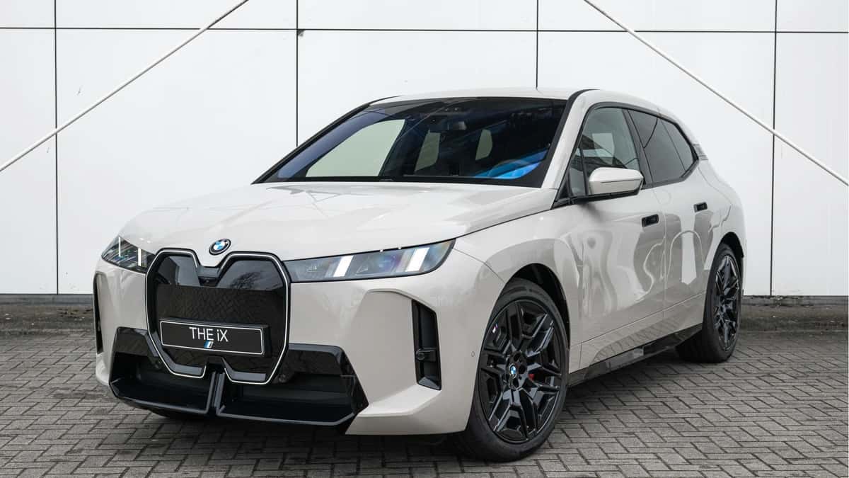 BMW iX (2026) — foto 1
