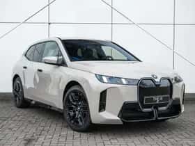 BMW iX (2026) thumbnail 13