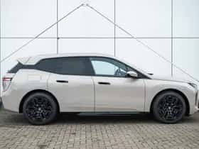 BMW iX (2026) thumbnail 14