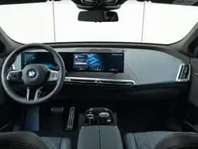 BMW iX (2026) thumbnail 3