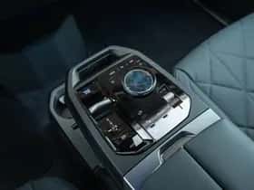 BMW iX (2026) thumbnail 31