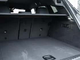 BMW iX (2026) thumbnail 6