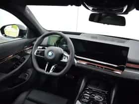 BMW i5 (2026) thumbnail 11